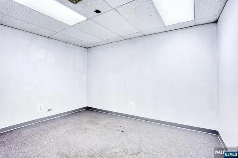 24 Lakeside Avenue Pompton Lakes NJ 07442