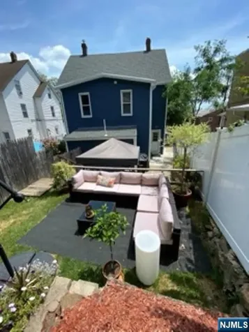 454 Undercliff Avenue Edgewater NJ 07020