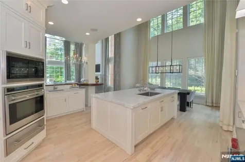 134 Cortland Drive Saddle River NJ 07458