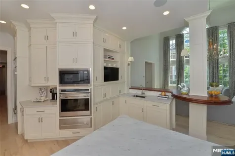 134 Cortland Drive Saddle River NJ 07458