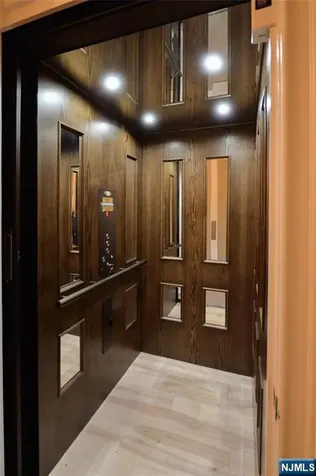 134 Cortland Drive Saddle River NJ 07458