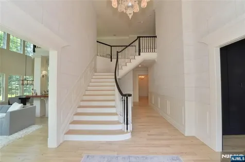 134 Cortland Drive Saddle River NJ 07458
