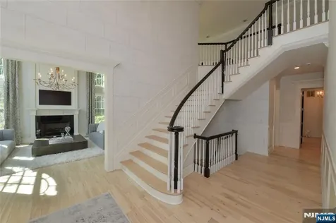 134 Cortland Drive Saddle River NJ 07458
