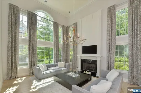 134 Cortland Drive Saddle River NJ 07458