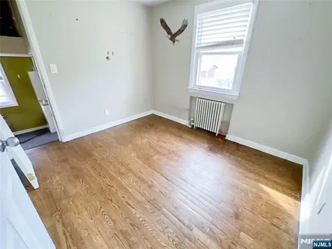 68 17th Avenue Elmwood Park NJ 07407
