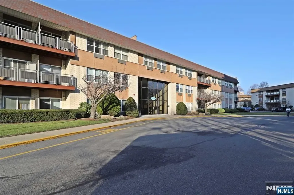 1111 River Road Edgewater NJ 07020