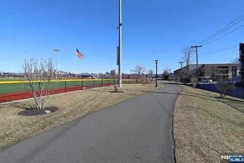 1111 River Road Edgewater NJ 07020