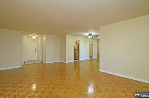1111 River Road Edgewater NJ 07020