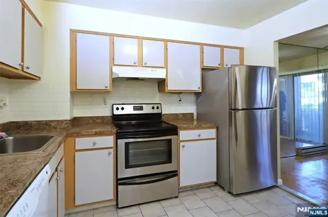 1111 River Road Edgewater NJ 07020