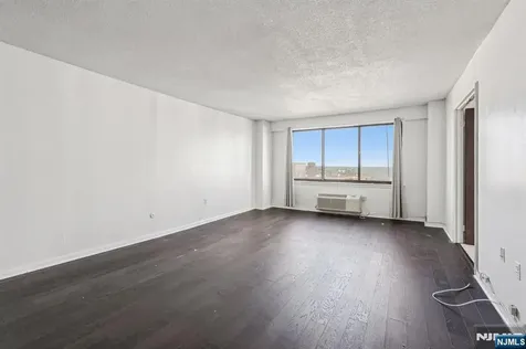 307 Prospect Avenue Hackensack NJ 07601