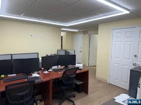 21 Ise Street South Hackensack NJ 07606