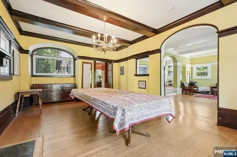 299 Ridgewood Avenue Glen Ridge NJ 07028