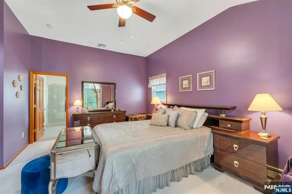 93 E Hillside Drive Bloomingdale NJ 07403