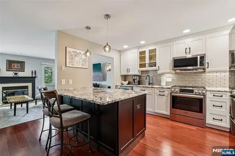 622 Blue Ridge Mahwah NJ 07430