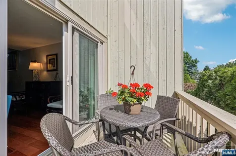 622 Blue Ridge Mahwah NJ 07430