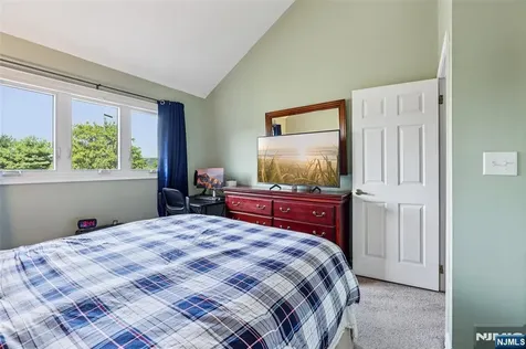 622 Blue Ridge Mahwah NJ 07430