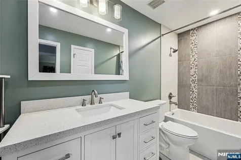 622 Blue Ridge Mahwah NJ 07430