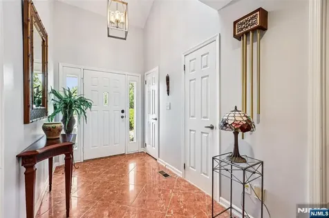 622 Blue Ridge Mahwah NJ 07430