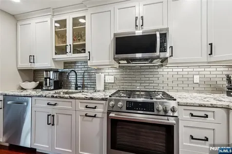 622 Blue Ridge Mahwah NJ 07430