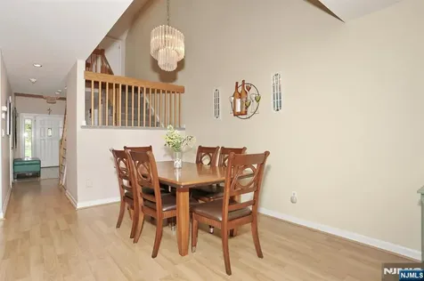 609 Glasmere Road Mahwah NJ 07430