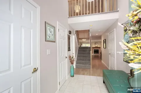 609 Glasmere Road Mahwah NJ 07430