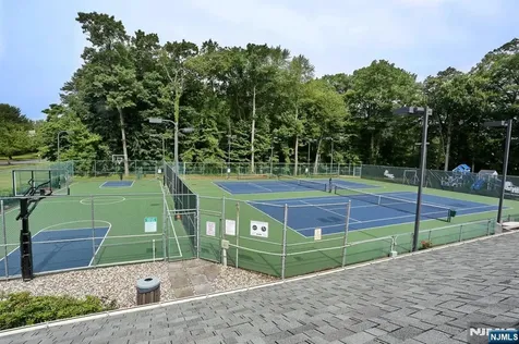 609 Glasmere Road Mahwah NJ 07430
