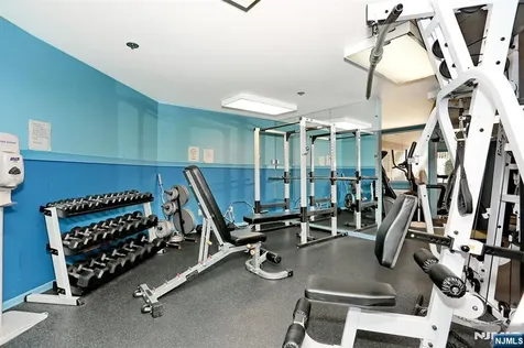 609 Glasmere Road Mahwah NJ 07430