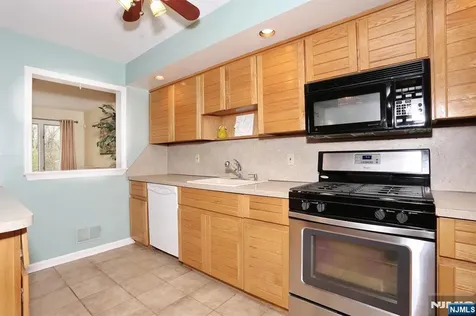 609 Glasmere Road Mahwah NJ 07430