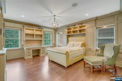 480 Knollwood Road Ridgewood NJ 07450