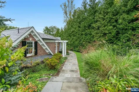 480 Knollwood Road Ridgewood NJ 07450