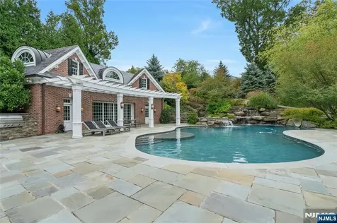 480 Knollwood Road Ridgewood NJ 07450