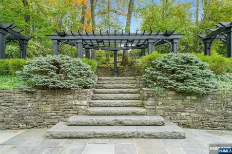 480 Knollwood Road Ridgewood NJ 07450