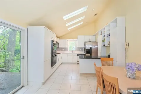 56 Toni Drive Englewood Cliffs NJ 07632