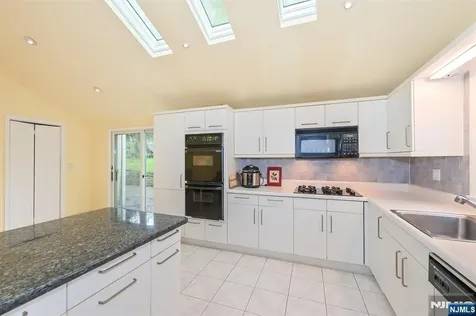 56 Toni Drive Englewood Cliffs NJ 07632
