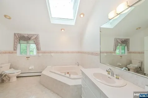 56 Toni Drive Englewood Cliffs NJ 07632