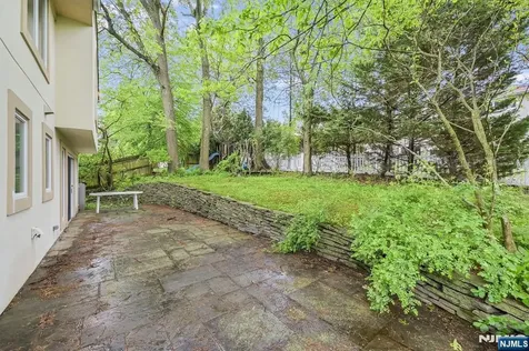56 Toni Drive Englewood Cliffs NJ 07632