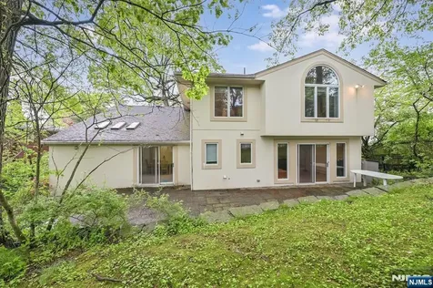 56 Toni Drive Englewood Cliffs NJ 07632
