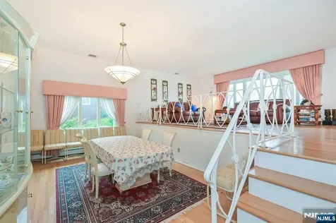 56 Toni Drive Englewood Cliffs NJ 07632