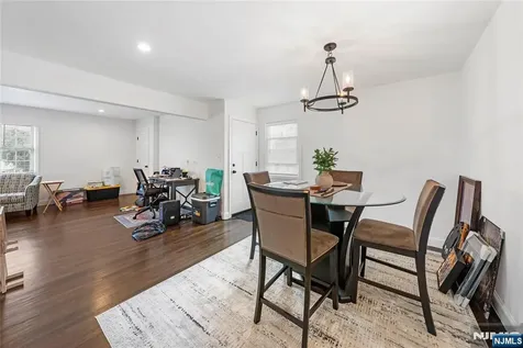 25 Evelyn Court Maplewood NJ 07040