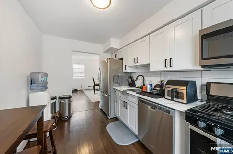 25 Evelyn Court Maplewood NJ 07040