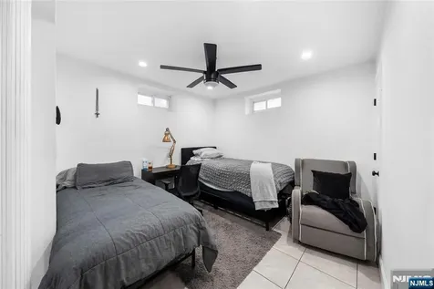25 Evelyn Court Maplewood NJ 07040