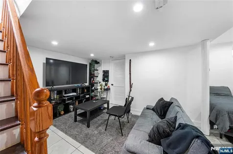25 Evelyn Court Maplewood NJ 07040