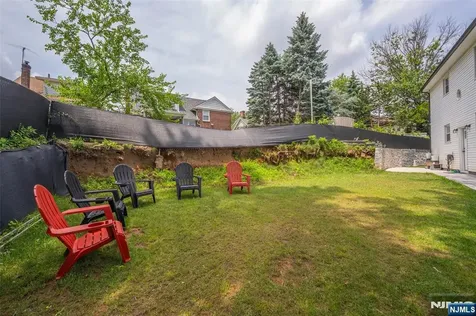 25 Evelyn Court Maplewood NJ 07040