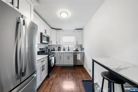 25 Evelyn Court Maplewood NJ 07040
