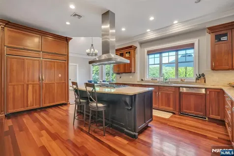 1118 Pines Lake Drive Wayne NJ 07470