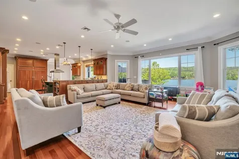 1118 Pines Lake Drive Wayne NJ 07470