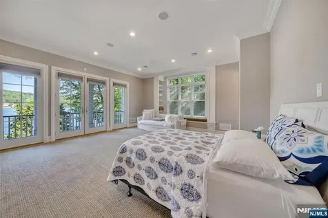 1118 Pines Lake Drive Wayne NJ 07470