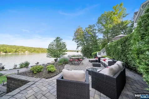 1118 Pines Lake Drive Wayne NJ 07470