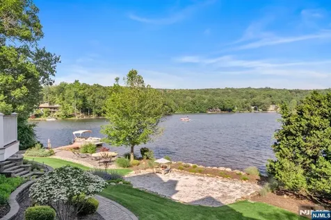 1118 Pines Lake Drive Wayne NJ 07470