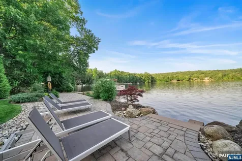 1118 Pines Lake Drive Wayne NJ 07470